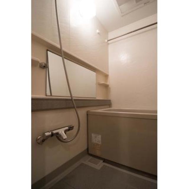 ※写真は同タイプ住戸です。(風呂)