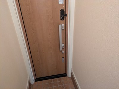 (玄関)