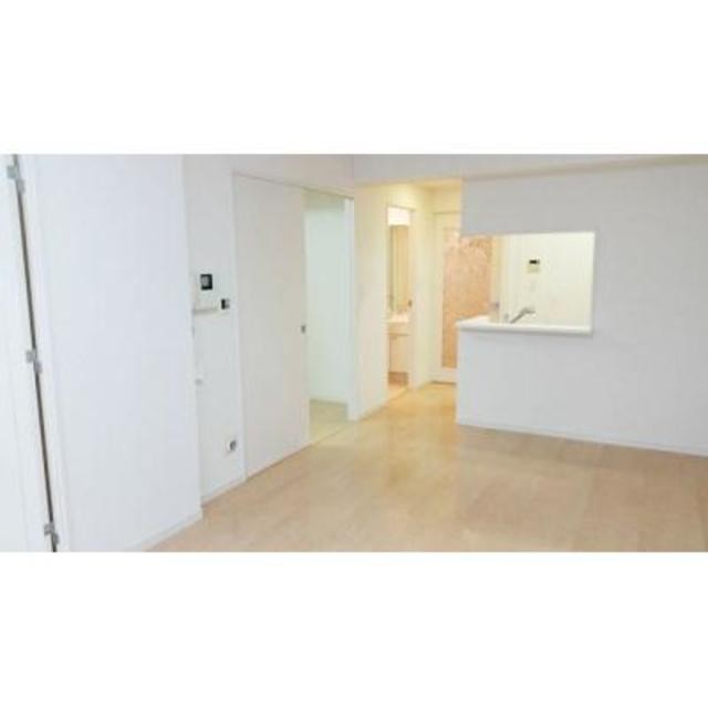 ※写真は同タイプ住戸です。(居間)