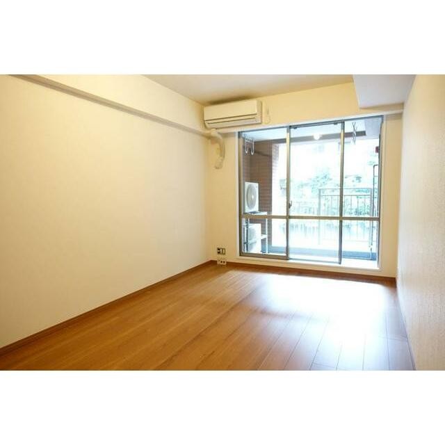 ※写真は同タイプ住戸です。(居間)