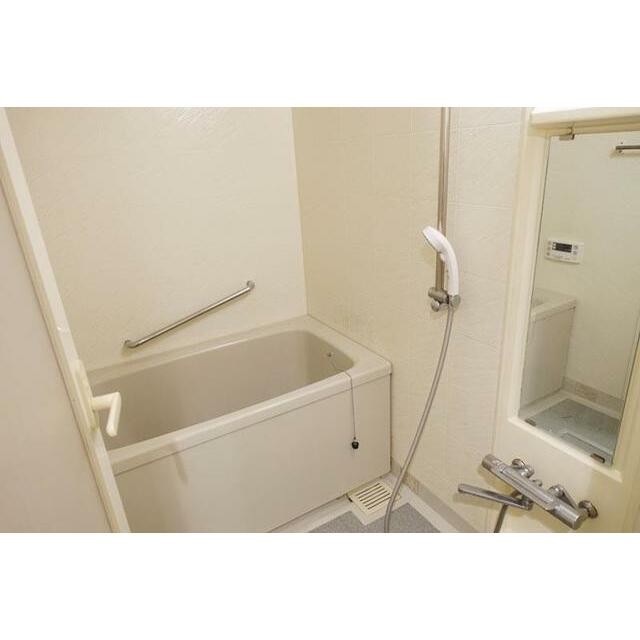 ※写真は同タイプ住戸です。(風呂)