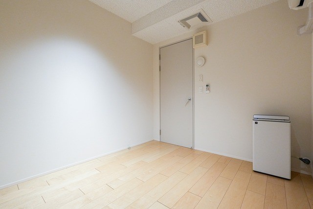 (居間)