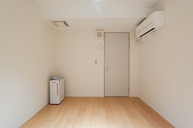(居間)