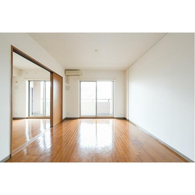 ※同仕様写真含む(居間)
