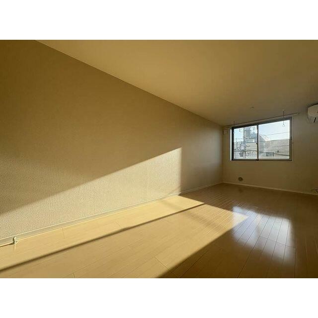 ※アクセントクロスは工事完了後に変更になる場合がございます。(居間)