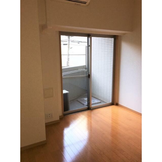 (居間)
