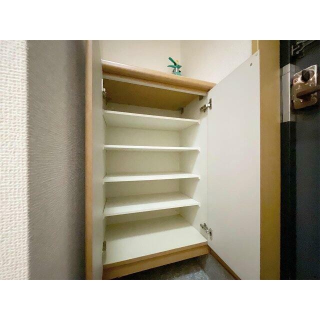 (玄関)