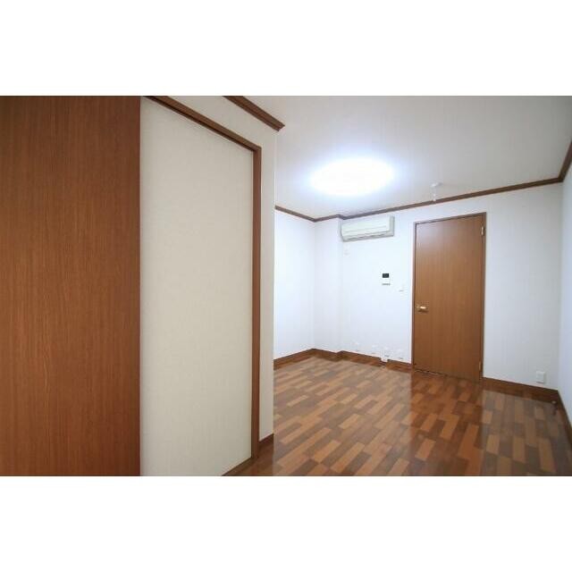 (居間)