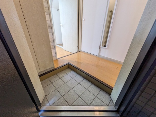 (玄関)