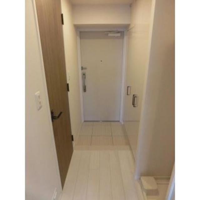 ※写真は同タイプ住戸です。(玄関)