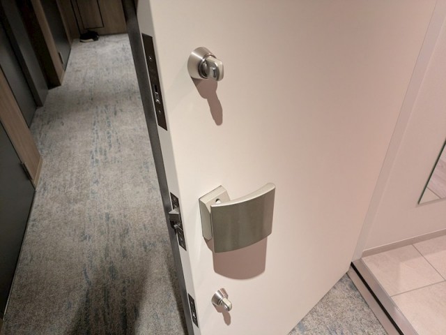 (玄関)