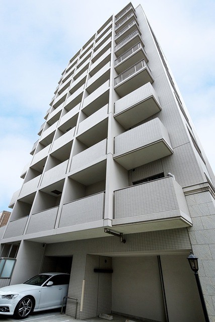 世田谷区三軒茶屋2丁目 【賃貸居住】マンション