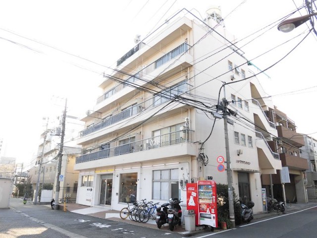 目黒区青葉台1丁目 【賃貸居住】マンション