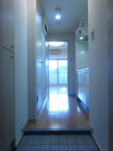 ※同仕様写真含む(玄関)
