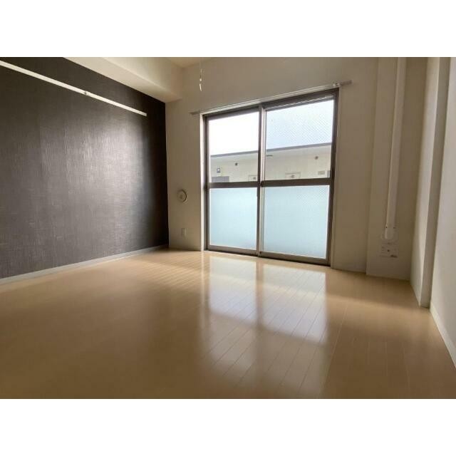 (居間)