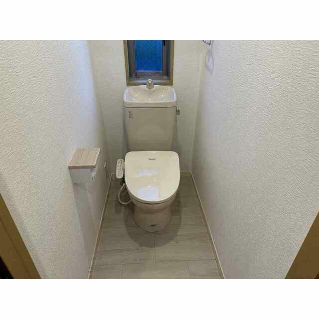 温水洗浄暖房便座(内装)