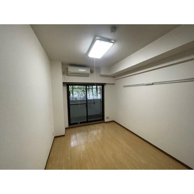 (居間)