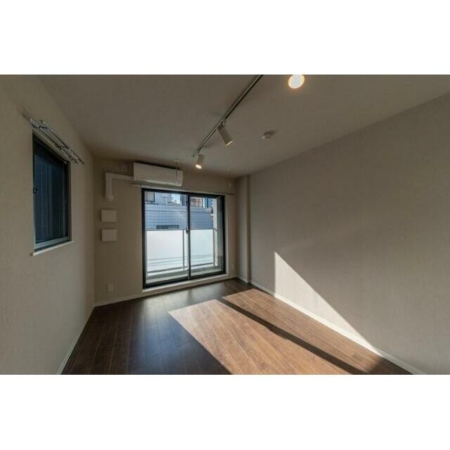 (居間)