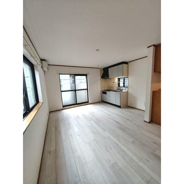 (居間)