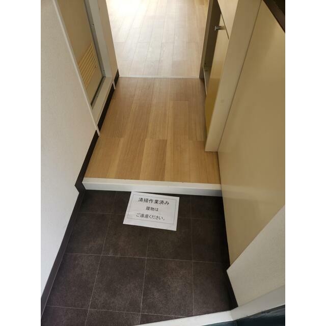 (玄関)