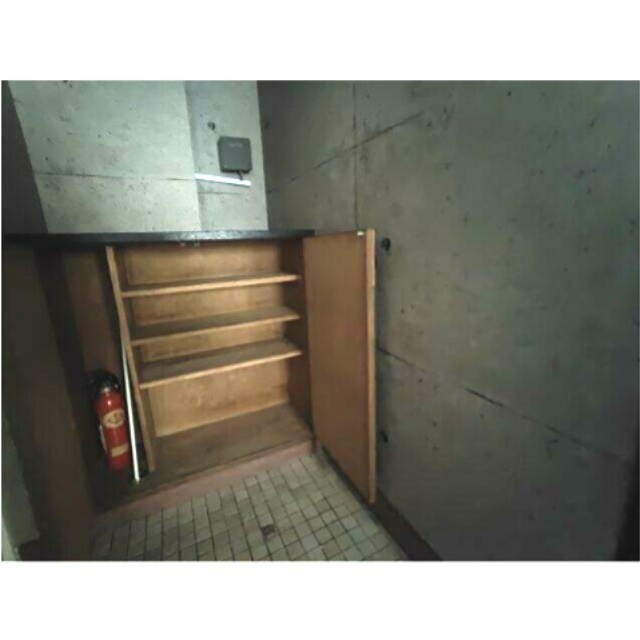 (玄関)