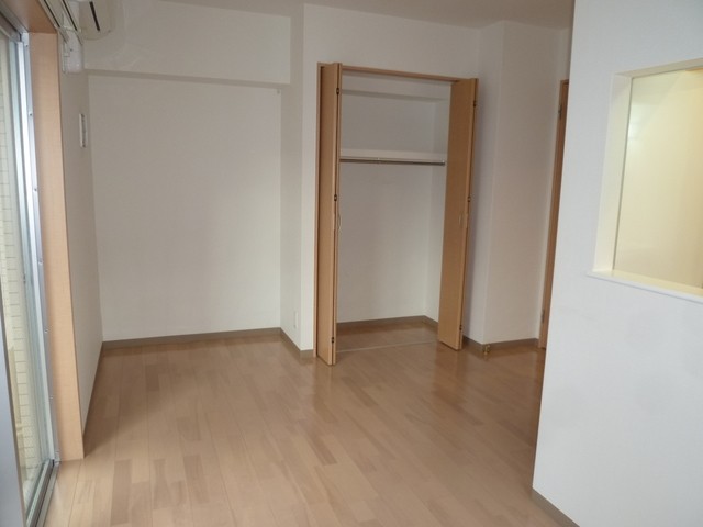 (居間)