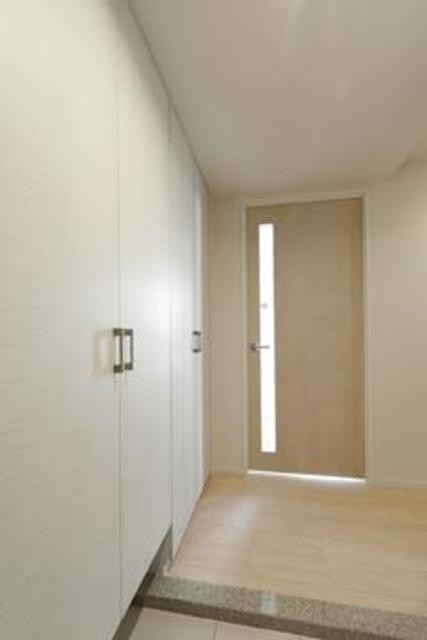 ※写真は同タイプ住戸です。(玄関)