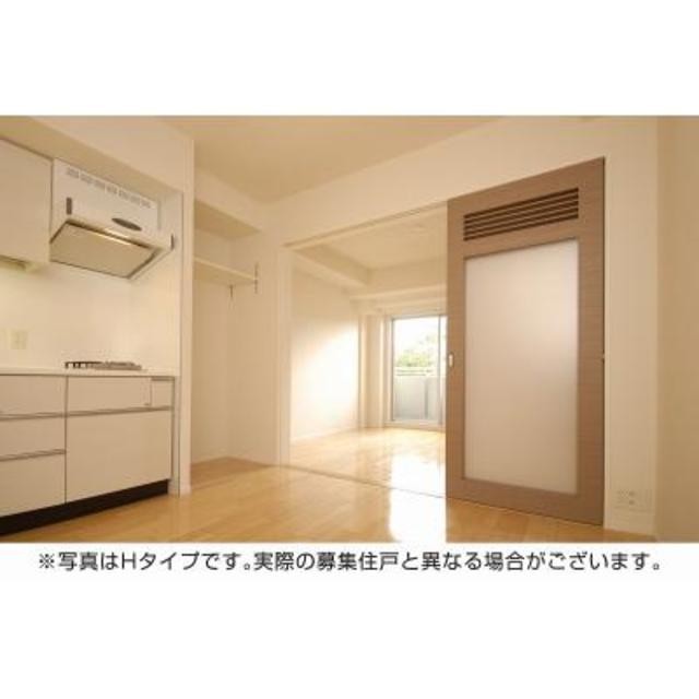 (居間)