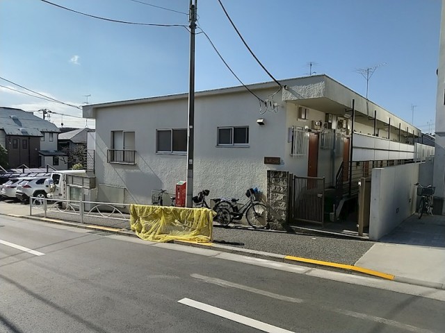 (居間)