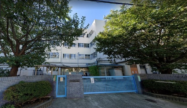 世田谷区立弦巻中学校（桜新町）（1098m）(周辺)