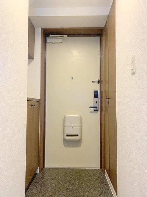 ※同仕様写真(玄関)