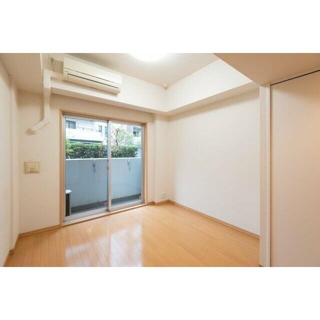 (居間)