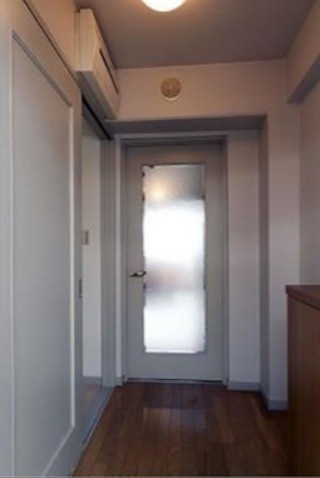 ※同仕様写真含む(玄関)