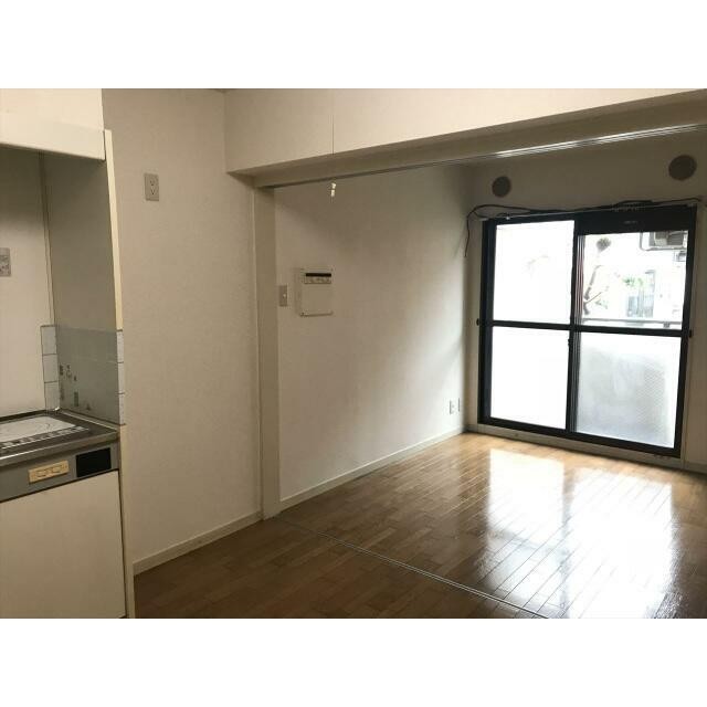(居間)