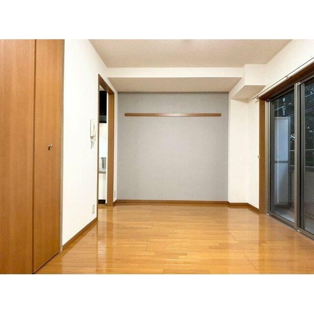 (居間)