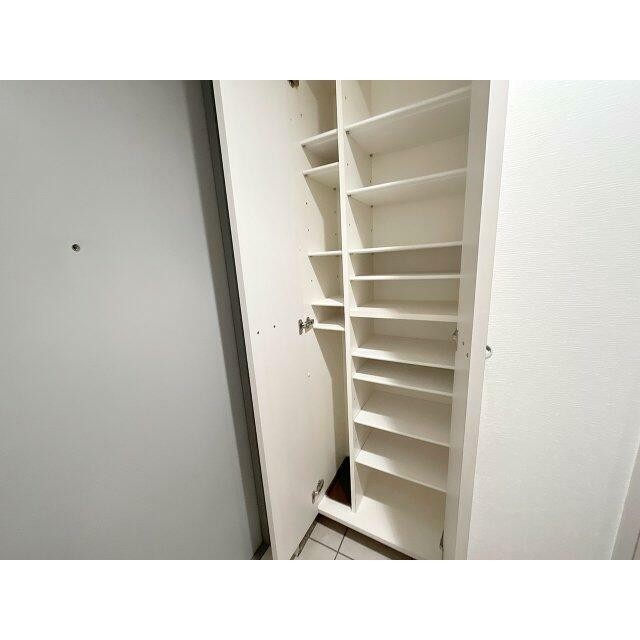 (玄関)