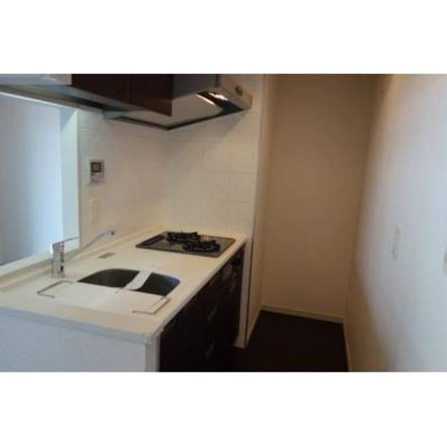 ※写真は同タイプ住戸です。(キッチン)