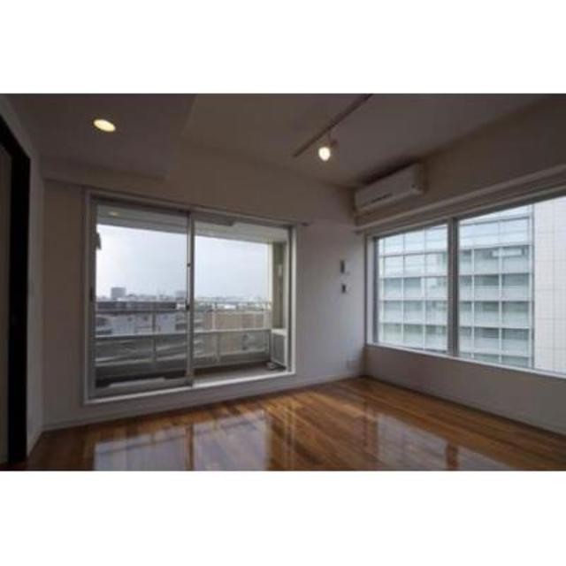 ※写真は同タイプ住戸です。(居間)