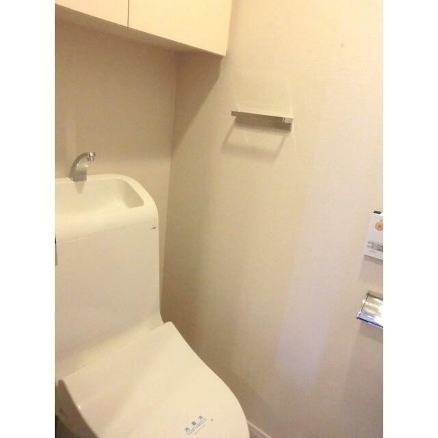 温水洗浄便座(内装)