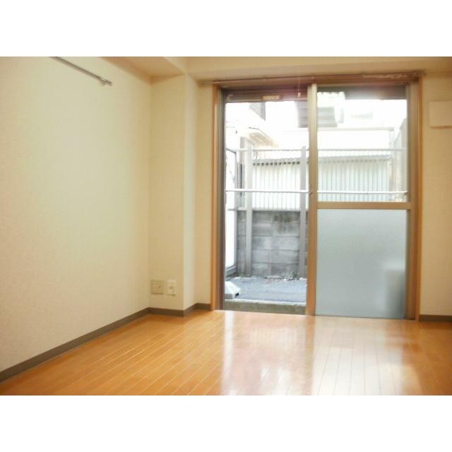 ※別部屋参考写真です(居間)