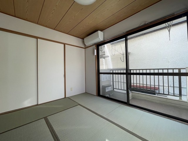 (居間)