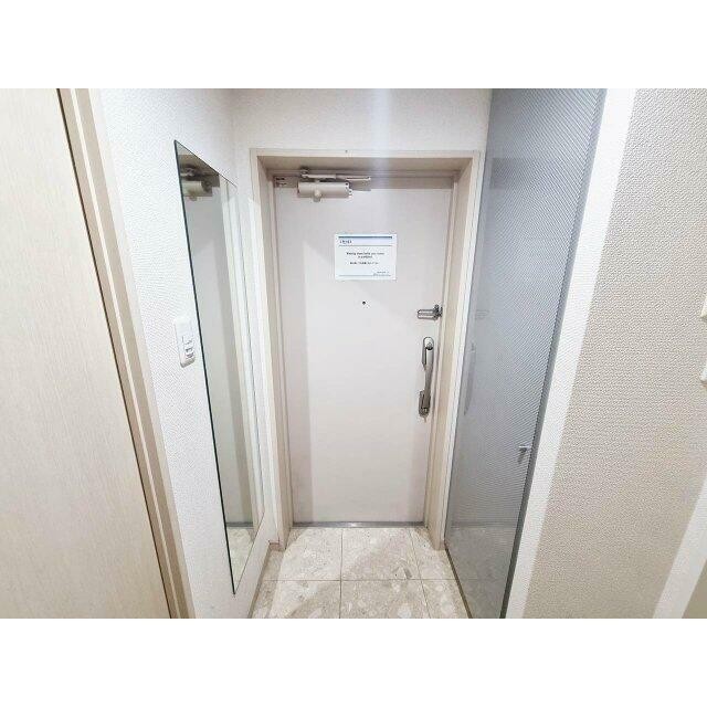 (玄関)