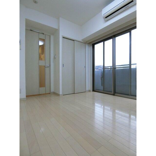 (居間)