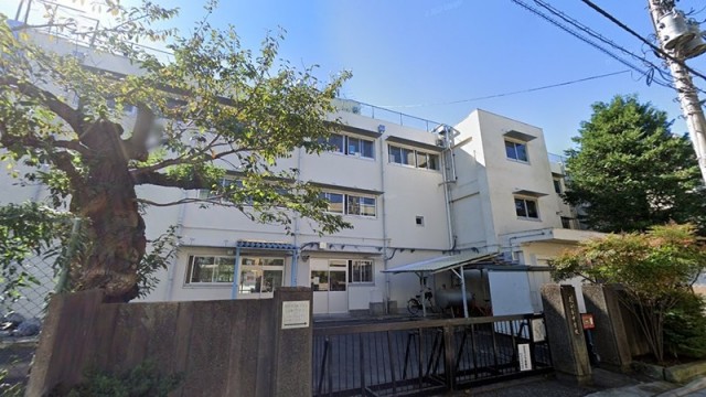 尾山台中学校（尾山台）（1356m）(周辺)