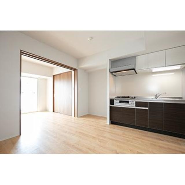 ※写真は同タイプ住戸です。(居間)
