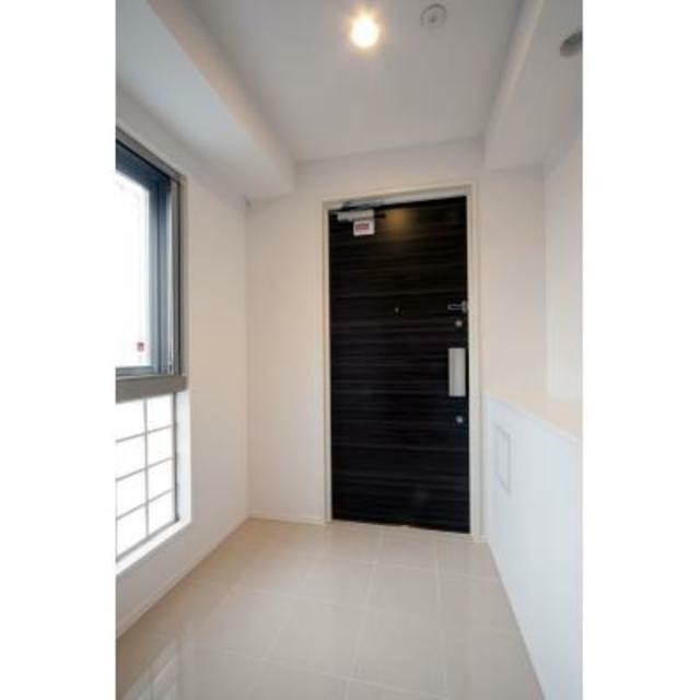 ※写真は同タイプ住戸です。(玄関)