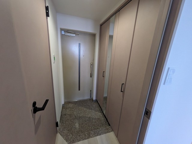 (玄関)