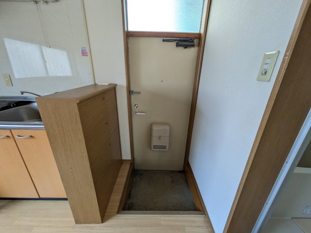 (玄関)