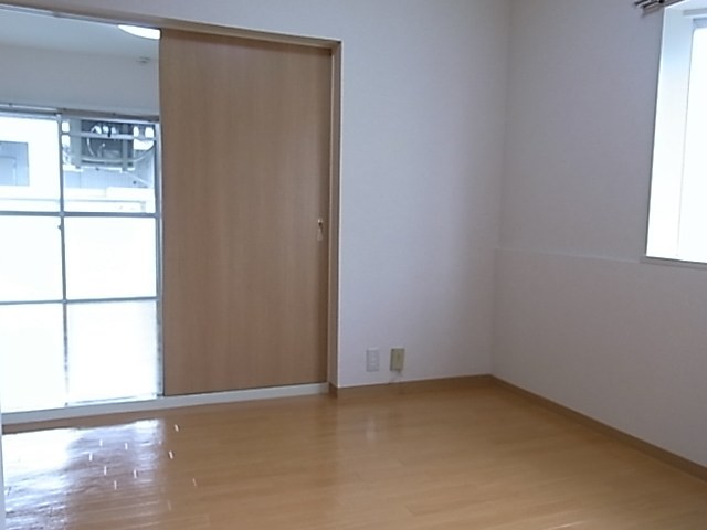 (居間)