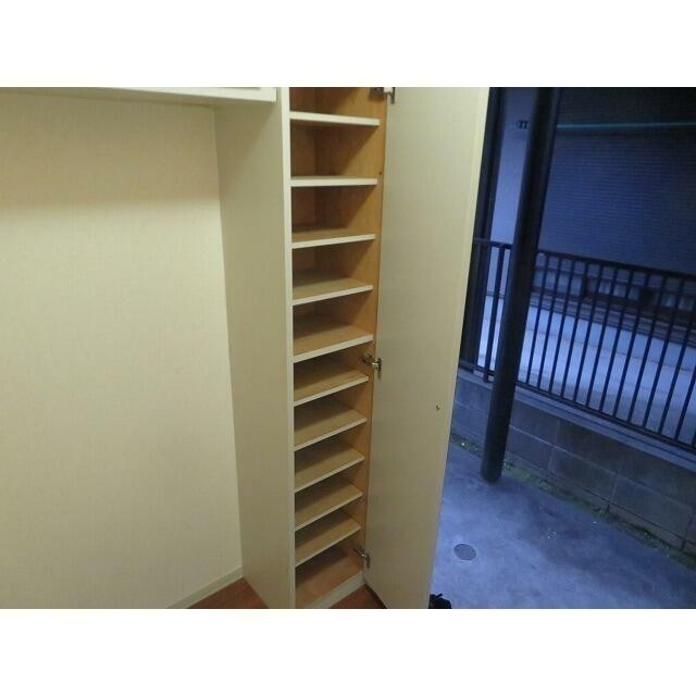 (玄関)